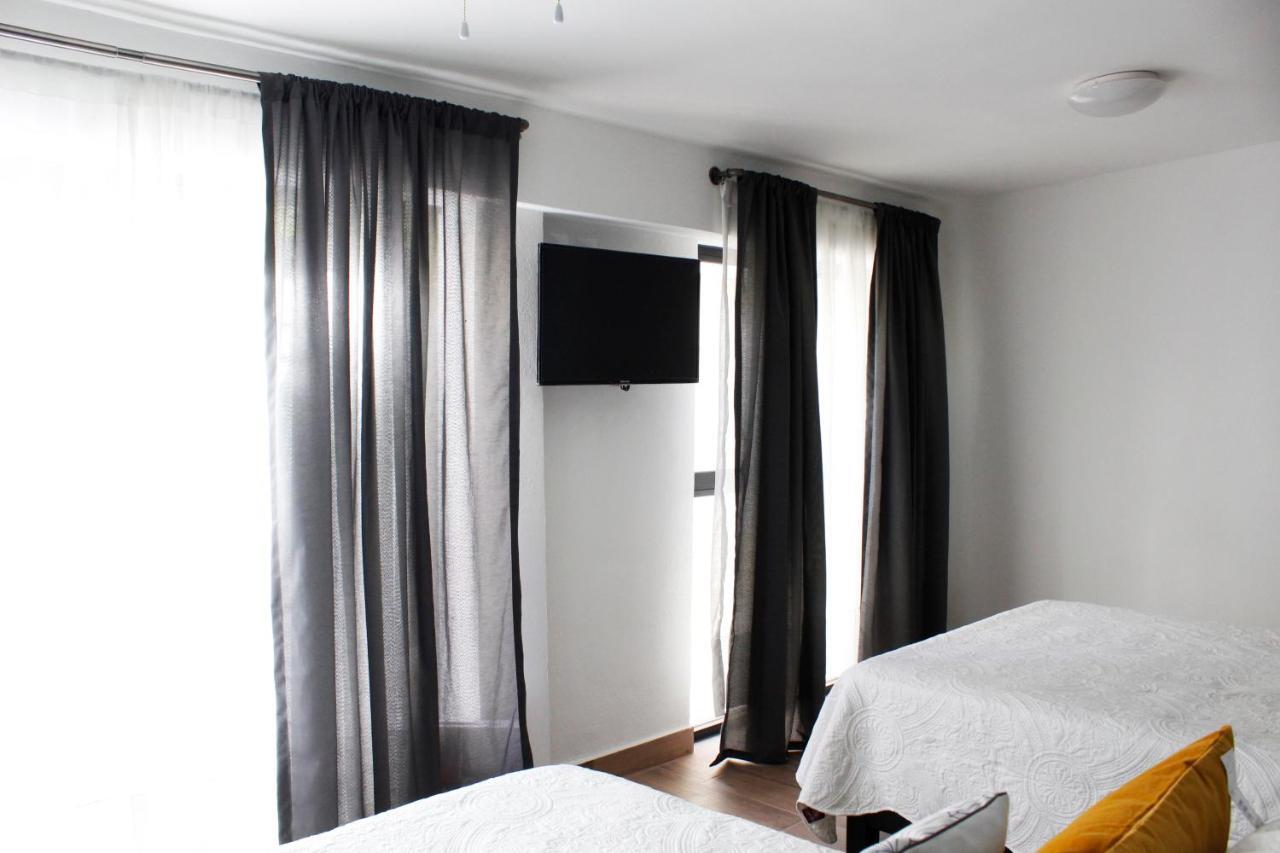 Suites Ciento 37 Leon Exterior photo